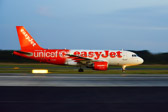 Österreich - Flughafen Wien-Schwechat - EasyJet Airbus A319 | 2/20