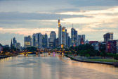Deutschland - Frankfurt am Main - Frankfurt Skyline @Deutschherrnbrücke - 01/20